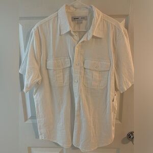 Men’s linen button up short sleeve shirt